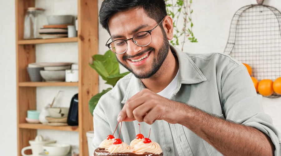 Shivesh Bhatia Spills The Tea On His Favourite Restaurants In Delhi
