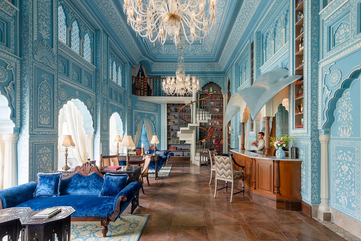 Bibliophile Alert: Did You Know About These Stunning Library Bars In Jaipur?