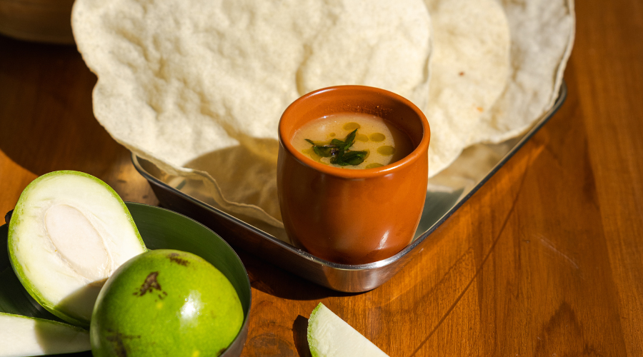 Chilled manga rassa at Dakshin Canteen