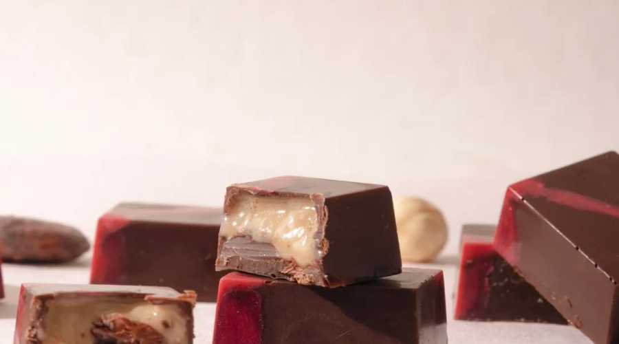 Vegan hazzlenut dark chocolate