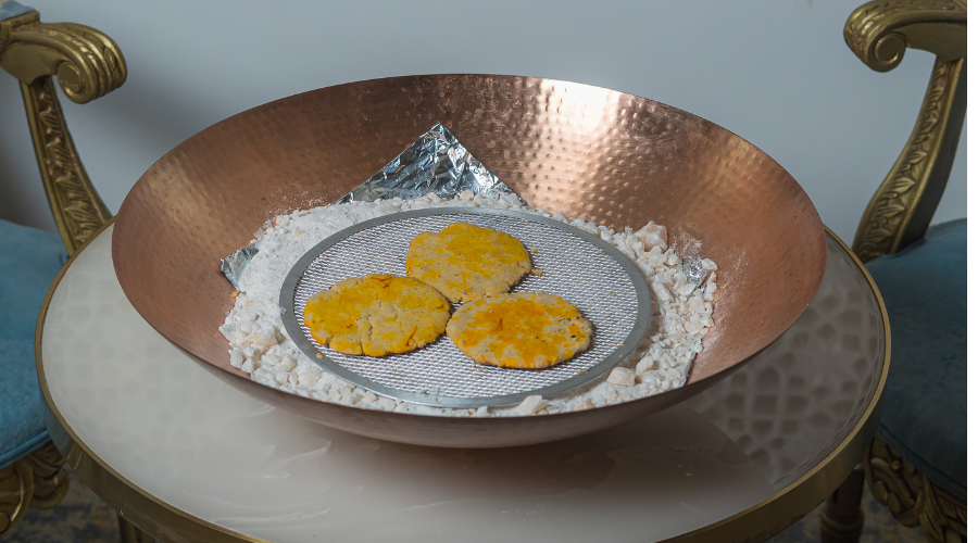 Namak Siki Bina Paani Ki Roti Recipe: The Forgotten Salt-Baked Bread From Rajasthan