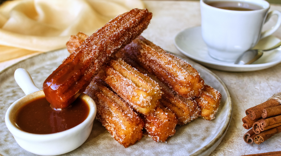 Churros with hot chocolate sauce