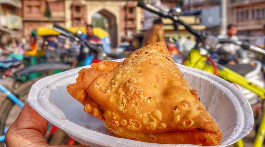 Relish Shahi Samosa at Ghanta Ghar, Jodhpur